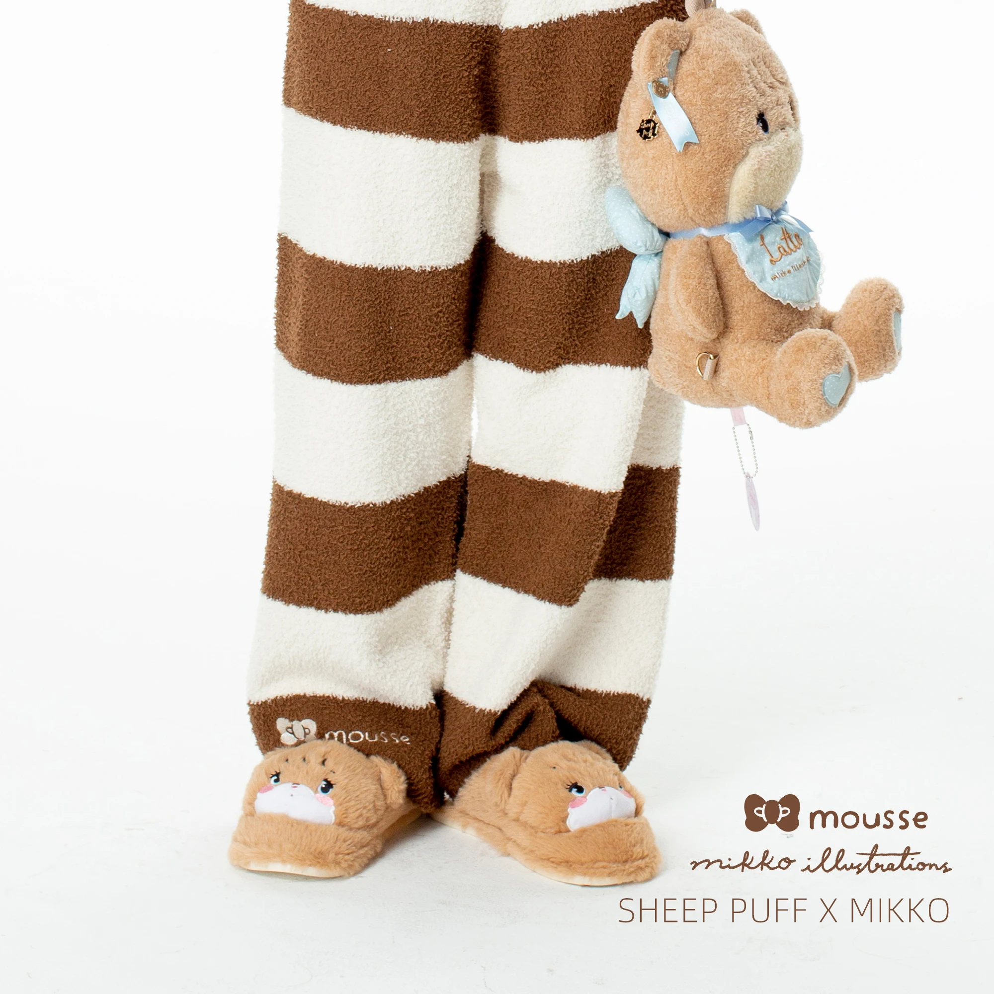 Kawaii Mikko подлинный кобрендинг осень и зима бархатные пижамные брюки полосатые вышивка носимые Домашняя одежда брюки
Kawaii Mikko подлинный кобрендинг осень и зима бархатные пижамные брюки полосатые вышивка носимые Домашняя одежда брюки