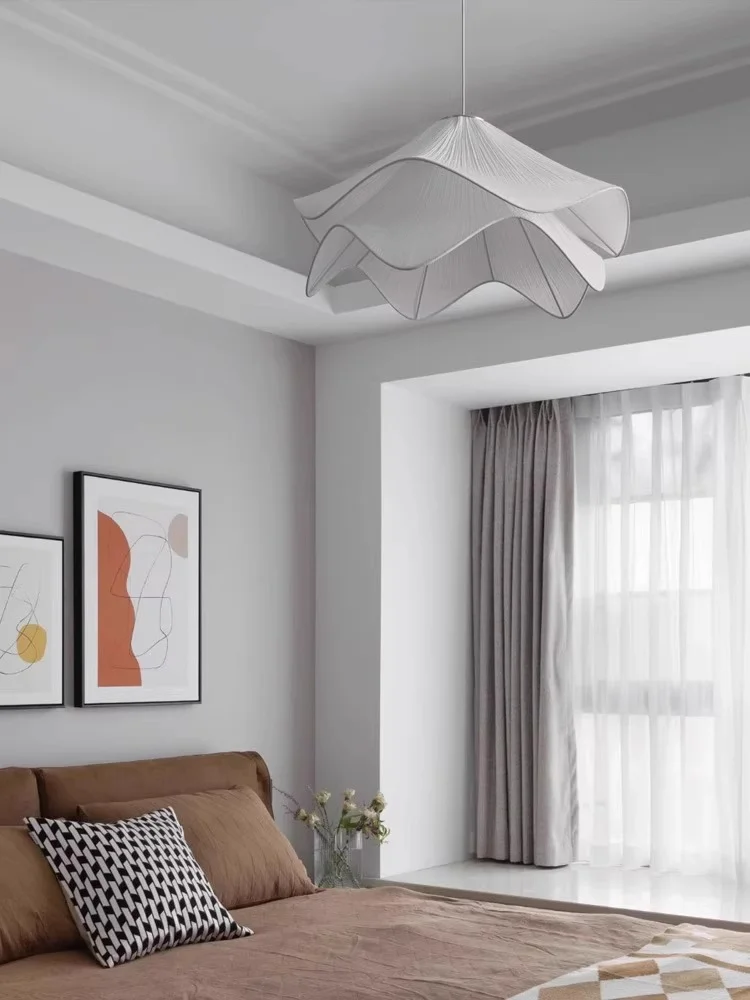 Living room lamp, main lamp, high-end feeling, Nordic cream style, simple, warm and romantic master bedroom lamp
Living room lamp, main lamp, high-end feeling, Nordic cream style, simple, warm and romantic master bedroom lamp