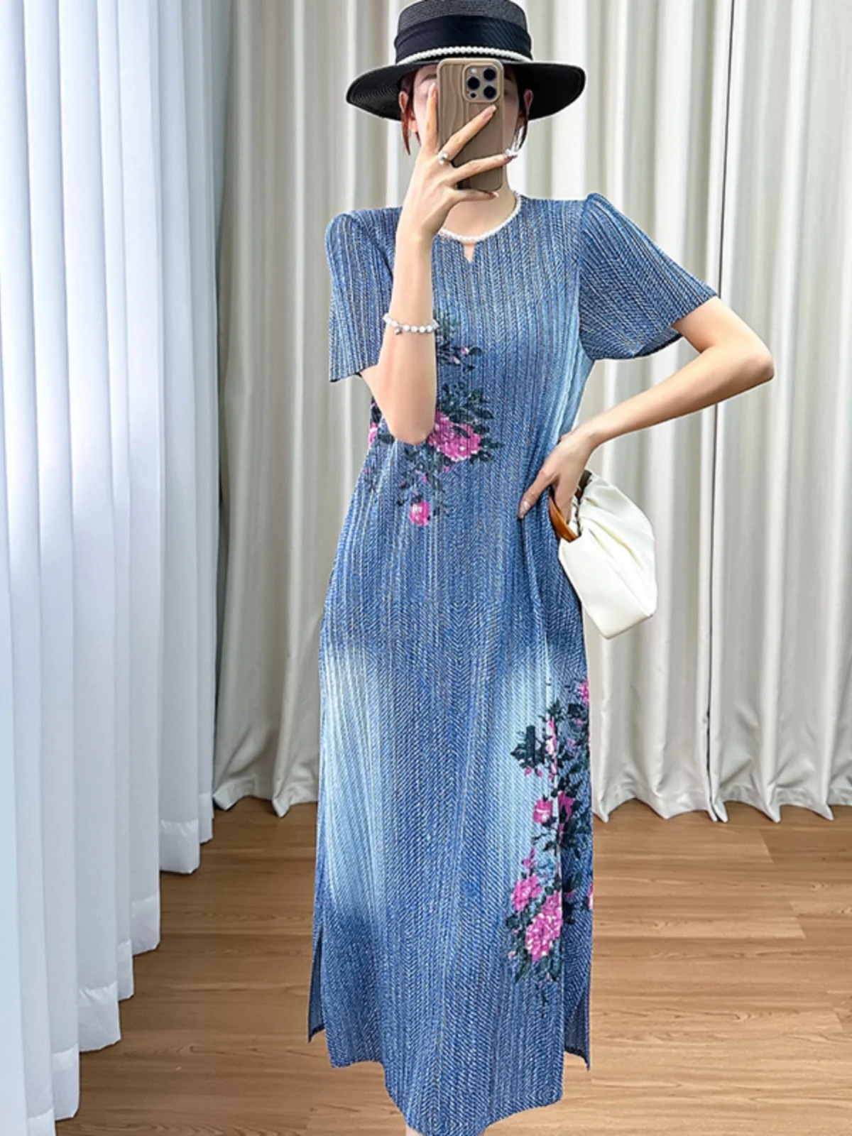 Elegant Floral Print High Waist Short Sleeve round Neck Pleated Dress Simple Summer Fashion Women's Silk Blouse Commute Style
Elegant Floral Print High Waist Short Sleeve round Neck Pleated Dress Simple Summer Fashion Women's Silk Blouse Commute Style