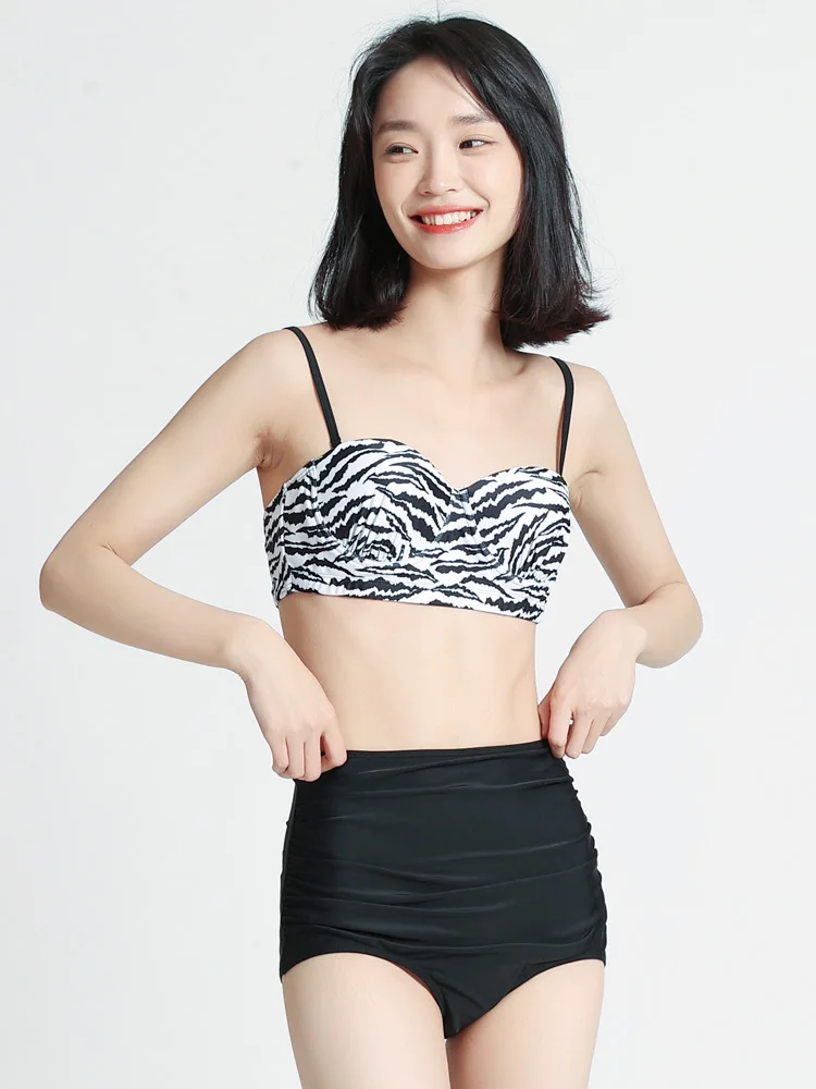 Сексуальный женский купальник-бикини с высокой талией и эффектом пуш-ап для небольшой груди, больших размеров, для полных женщин, для термальных источников, скрывающий живот, стройнящий, летний
Сексуальный женский купальник-бикини с высокой талией и эффектом пуш-ап для небольшой груди, больших размеров, для полных женщин, для термальных источников, скрывающий живот, стройнящий, летний