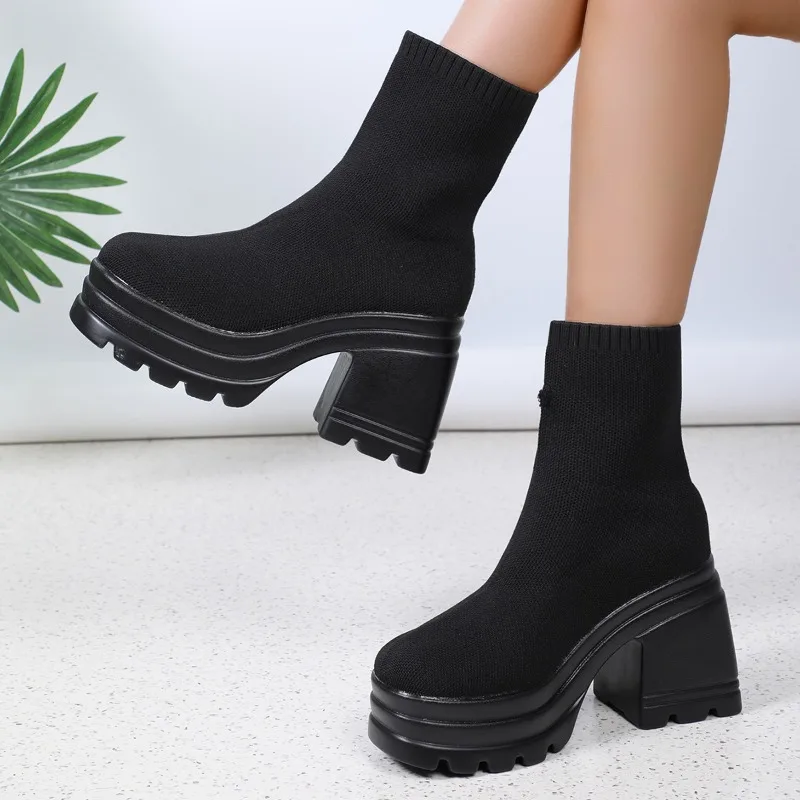 Новые модные женские короткие ботинки, женские сексуальные кожаные ботинки с квадратным носком, повседневные ботинки на молнии на высоком каблуке, женская обувь на толстой подошве, Zapatos
Новые модные женские короткие ботинки, женские сексуальные кожаные ботинки с квадратным носком, повседневные ботинки на молнии на высоком каблуке, женская обувь на толстой подошве, Zapatos