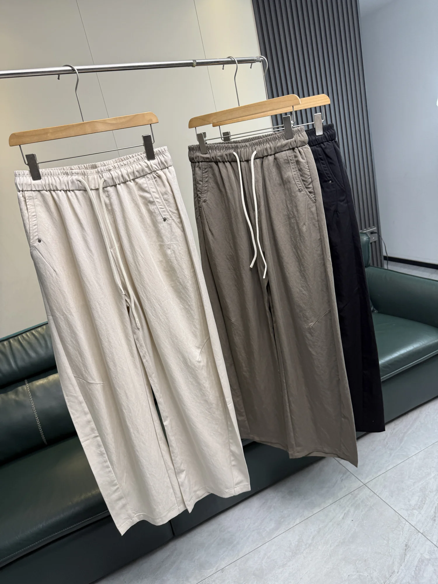 Casual Men's Straight Leg Pants Lenzing Mixed Fabric Spring Summer Comfortable Loose Fit Commuter Casual Long Trousers
Casual Men's Straight Leg Pants Lenzing Mixed Fabric Spring Summer Comfortable Loose Fit Commuter Casual Long Trousers