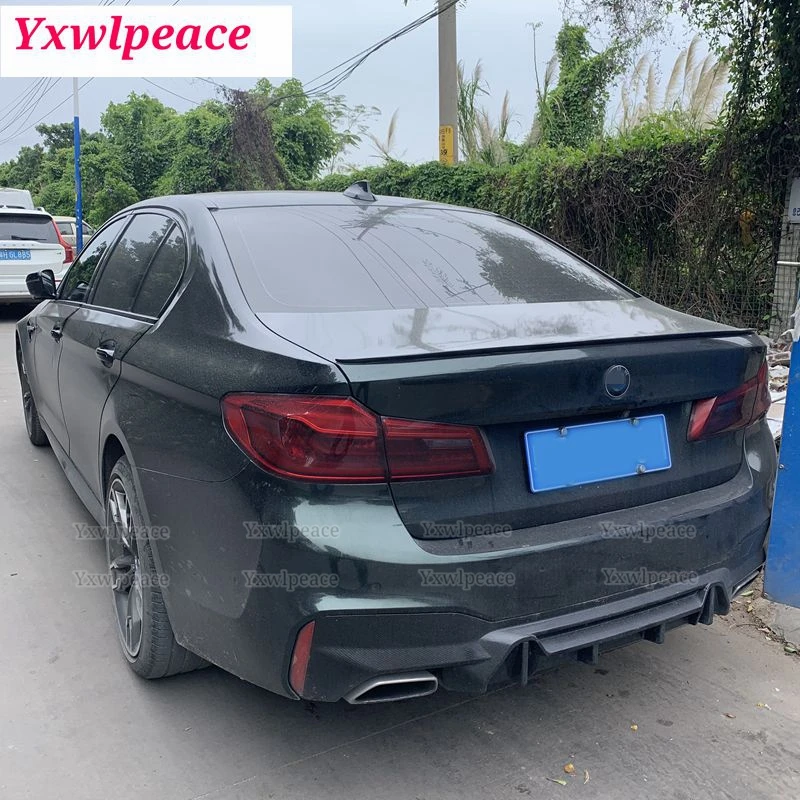 Подходит для BMW 5 серии G30 G38 2018 2019 2020 2021 2022 M5 внешний спойлер из углеродного волокна из АБС-пластика задний спойлер для багажника автомобиля
Подходит для BMW 5 серии G30 G38 2018 2019 2020 2021 2022 M5 внешний спойлер из углеродного волокна из АБС-пластика задний спойлер для багажника автомобиля