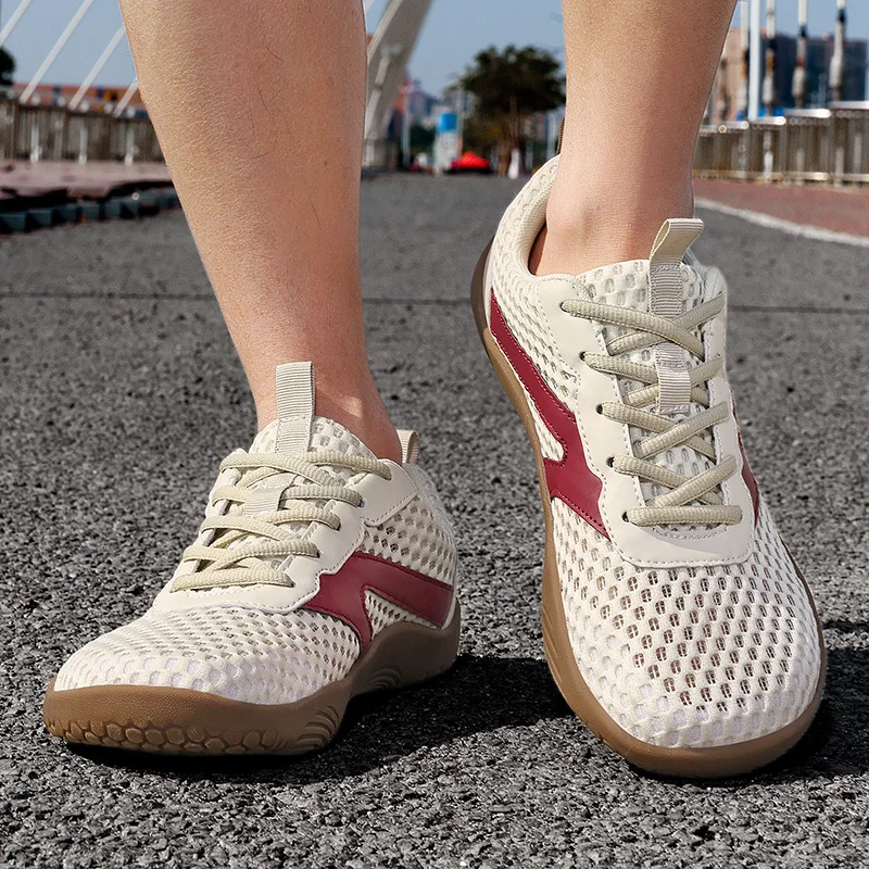 Wide Men's Casual Sports Shoes Wear-resistant Breathable Soft Sole Cushioned Footwear Stylish Relaxed Style Men Running Shoes
Wide Men's Casual Sports Shoes Wear-resistant Breathable Soft Sole Cushioned Footwear Stylish Relaxed Style Men Running Shoes