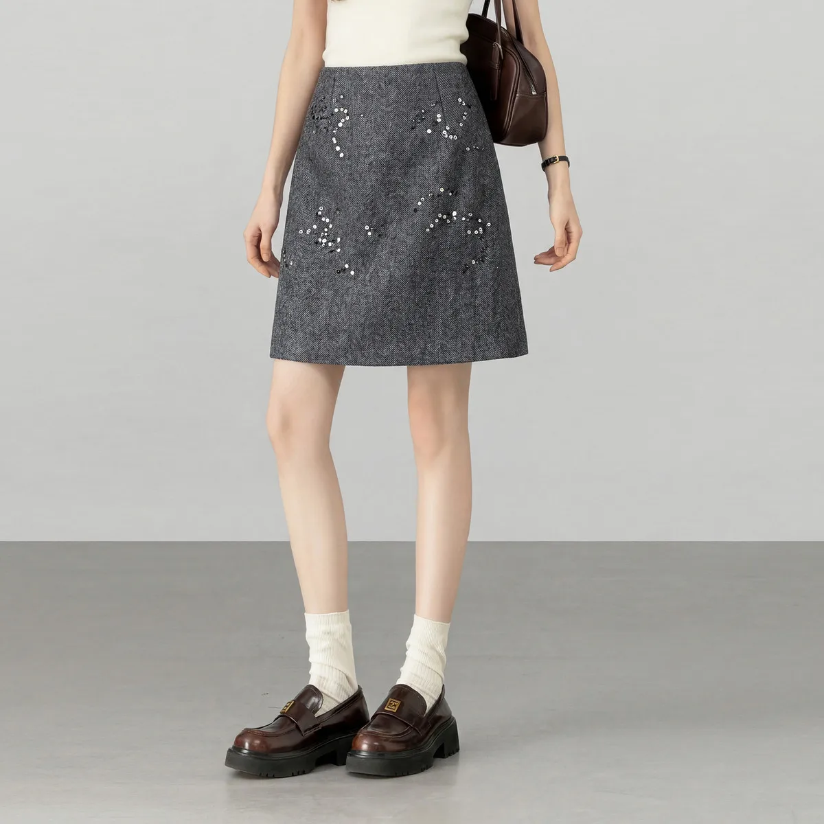 SENTUBILA Women's Gray Mini Skirt 2026 Summer Elegant Wool A-line Skirts Commute Chic Female Clothing Office Lady 161QA6565
SENTUBILA Women's Gray Mini Skirt 2026 Summer Elegant Wool A-line Skirts Commute Chic Female Clothing Office Lady 161QA6565