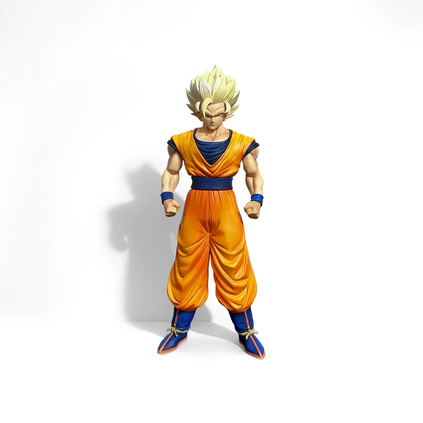 Новая аниме-фигурка Dragon Ball, 32 см, Супер Сайян 2 Гоку, шарнирная кукла, коллекционная модель из ПВХ, подарок.
Новая аниме-фигурка Dragon Ball, 32 см, Супер Сайян 2 Гоку, шарнирная кукла, коллекционная модель из ПВХ, подарок.