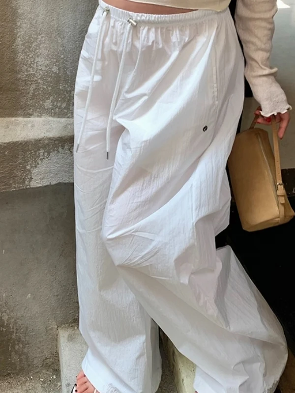 Шикарные плиссированные тонкие свободные прямые повседневные брюки с завязками на талии, женские модные универсальные длинные брюки, летние полиэстеровые L...
Шикарные плиссированные тонкие свободные прямые повседневные брюки с завязками на талии, женские модные универсальные длинные брюки, летние полиэстеровые L...