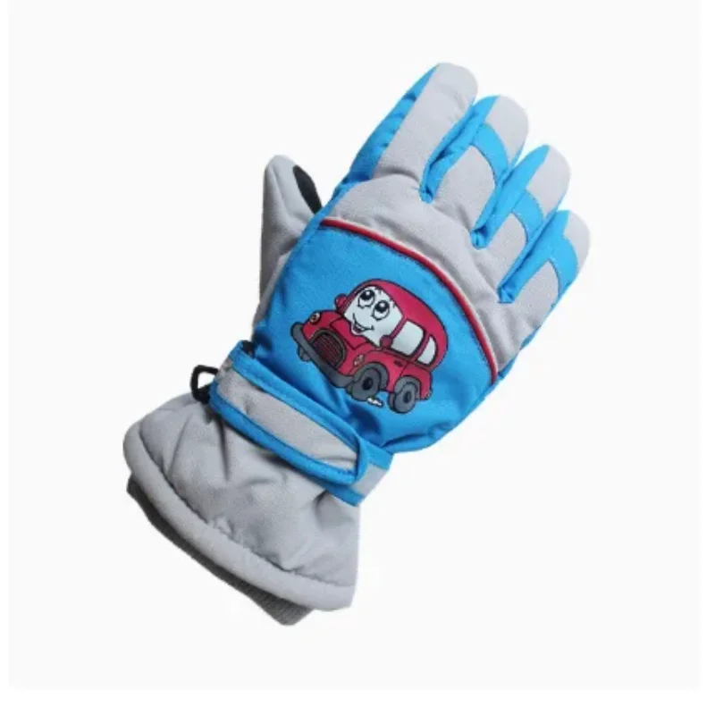 Детские зимние лыжные ветрозащитные утолщенные и теплые перчатки 2025 года.
Детские зимние лыжные ветрозащитные утолщенные и теплые перчатки 2025 года.