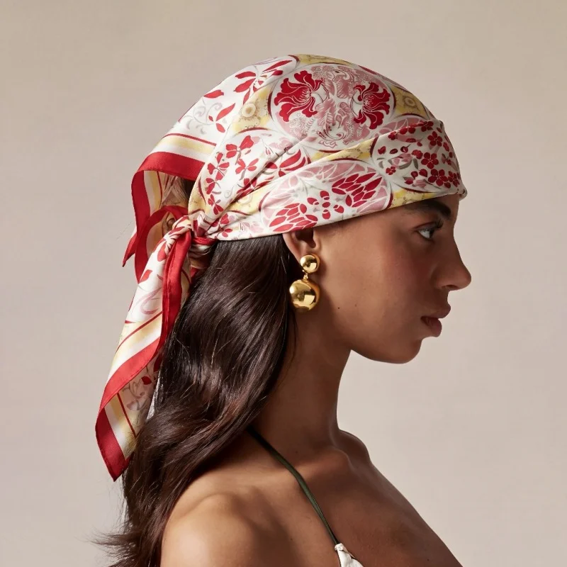 Women Scarf Print Silk Hijab Luxury Shawl Headbands Wraps Neckerchief Bandana Ribbon Femme Designer Foulards Headscarf
Women Scarf Print Silk Hijab Luxury Shawl Headbands Wraps Neckerchief Bandana Ribbon Femme Designer Foulards Headscarf