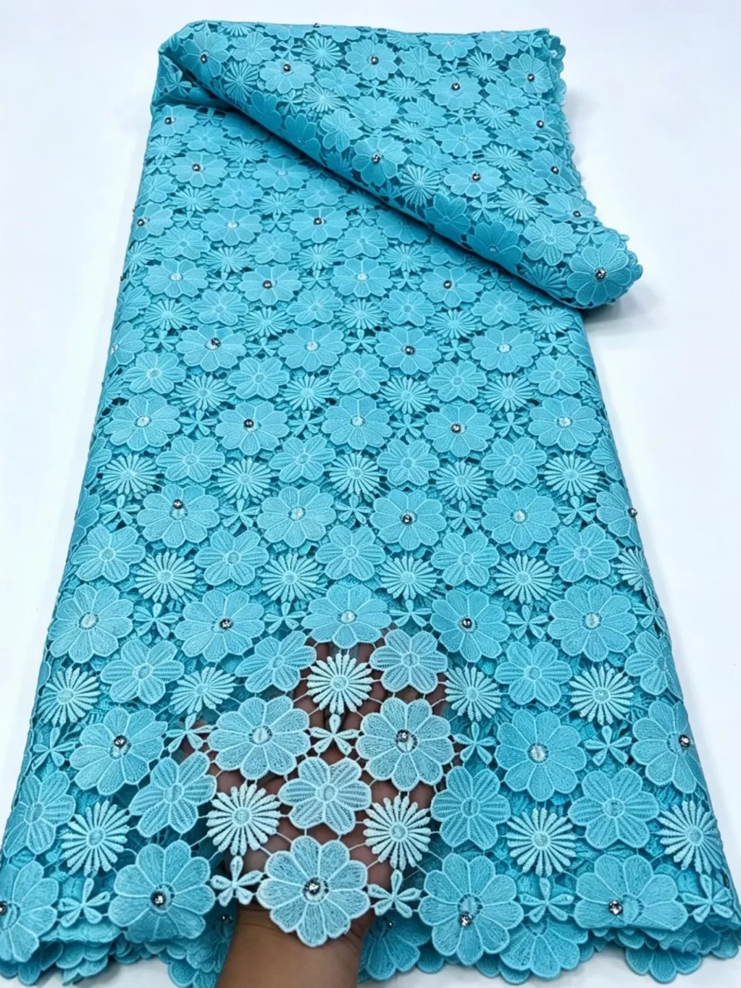 African Milk Silk Cord Lace Fabric 2026 High Quality Lace Water Soluble Nigerian Guipure Cord Laces For Wedding Party Dresses
African Milk Silk Cord Lace Fabric 2026 High Quality Lace Water Soluble Nigerian Guipure Cord Laces For Wedding Party Dresses