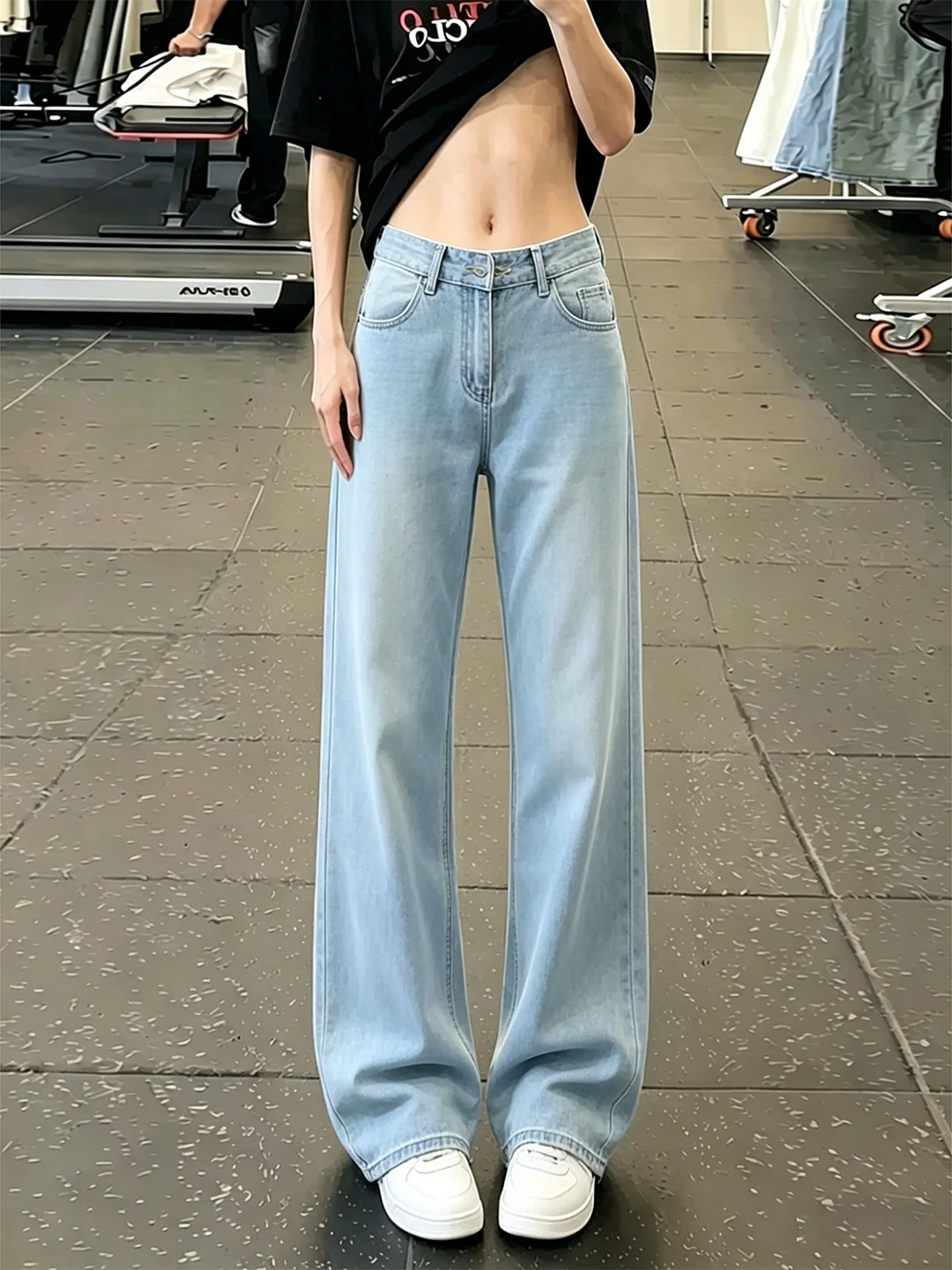 Light Blue Micro Flared Lyocell Silk Men's Summer Thin Straight Blade Ice Silk Jeans CleanFit Distressed mid Waist Stone Wash
Light Blue Micro Flared Lyocell Silk Men's Summer Thin Straight Blade Ice Silk Jeans CleanFit Distressed mid Waist Stone Wash