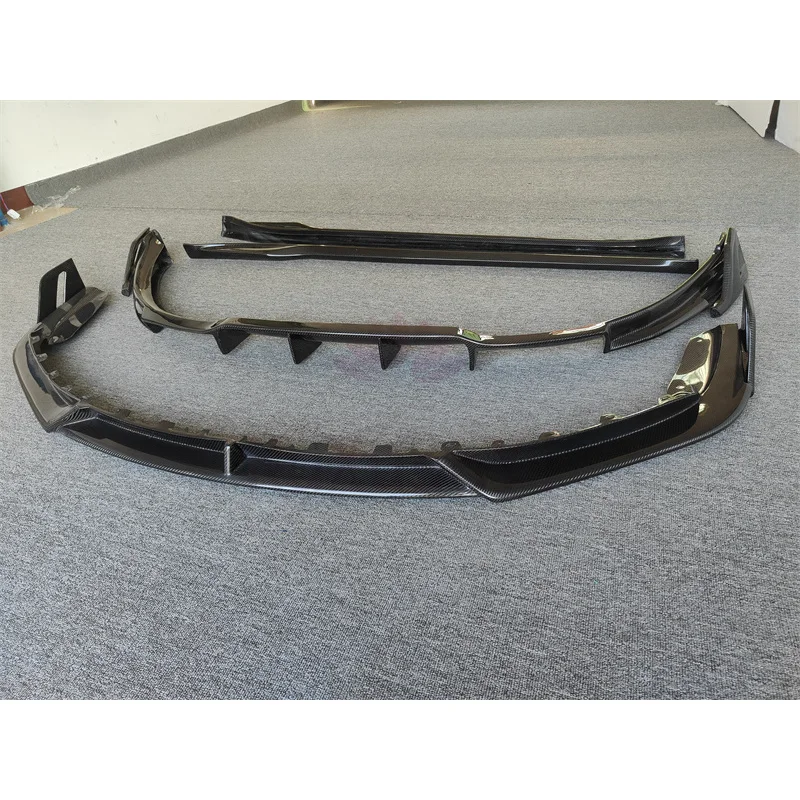 High Quality Carbon Fiber A-Style Body Kit Front Lip Side Skirt Rear Diffuser For 992
High Quality Carbon Fiber A-Style Body Kit Front Lip Side Skirt Rear Diffuser For 992