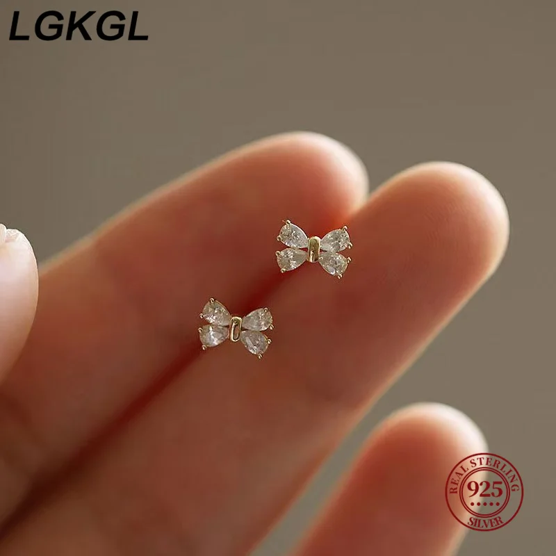 LGKGL 100% 925 Silver Needle Zircon Earrings Simple Crystal Stud Earrings Women Fashion Wedding Party Jewelry Accessories Gifts
LGKGL 100% 925 Silver Needle Zircon Earrings Simple Crystal Stud Earrings Women Fashion Wedding Party Jewelry Accessories Gifts