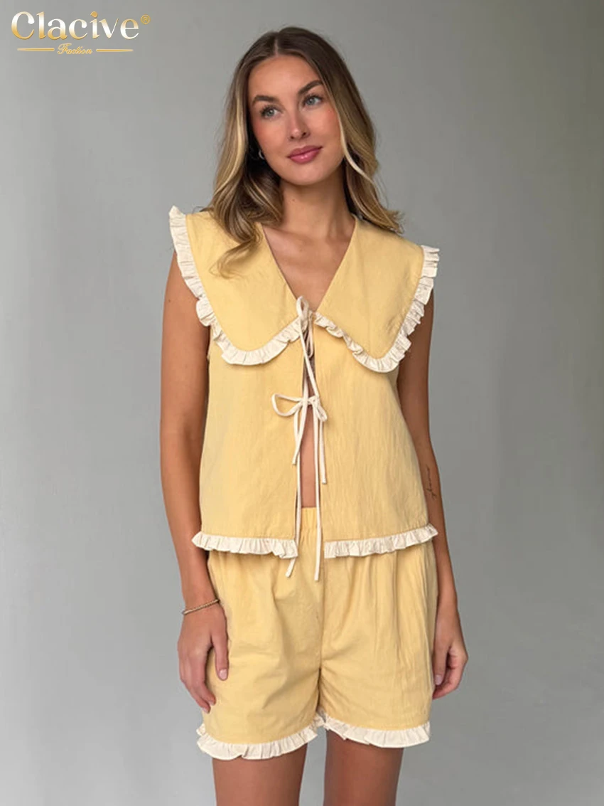 Clacive Summer Loose Yellow Cotton 2 Piece Set Women 2026 Fashion Sleeveless Tank Top With High Waist Shorts Set Female Clothing
Clacive Summer Loose Yellow Cotton 2 Piece Set Women 2026 Fashion Sleeveless Tank Top With High Waist Shorts Set Female Clothing