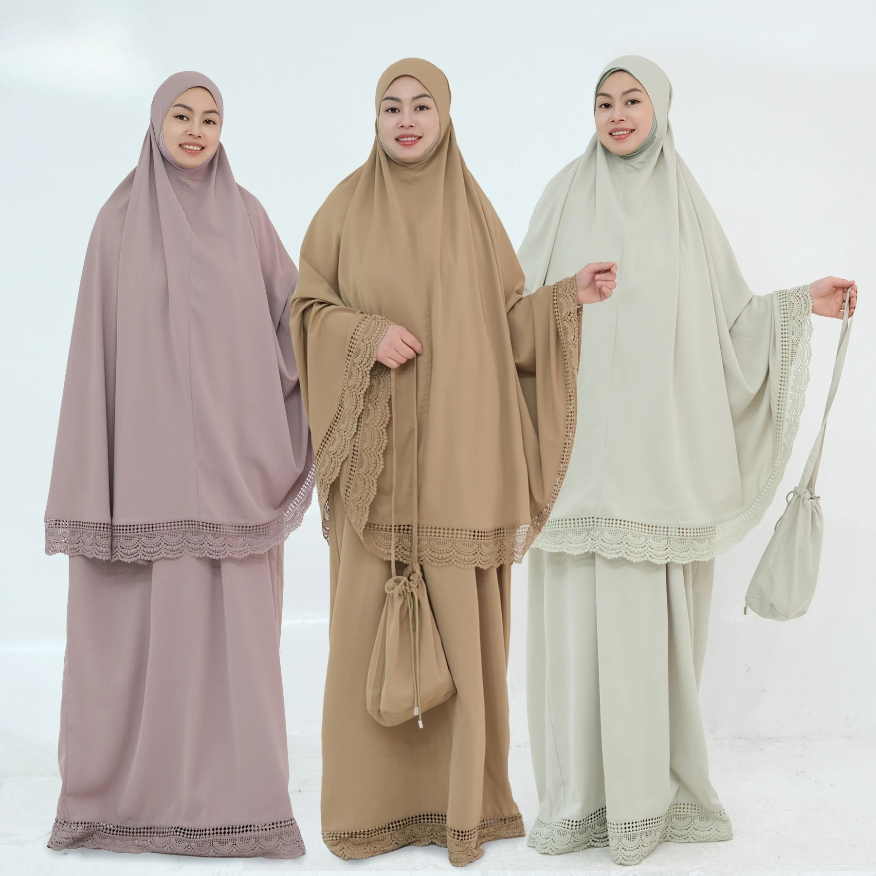 Dubai Muslim Fashion Abaya Turkish Lace Edge Design Solid Color Hijab Prayer Mat Storage Bag and Skirt 4 Pcs Prayer Set
Dubai Muslim Fashion Abaya Turkish Lace Edge Design Solid Color Hijab Prayer Mat Storage Bag and Skirt 4 Pcs Prayer Set