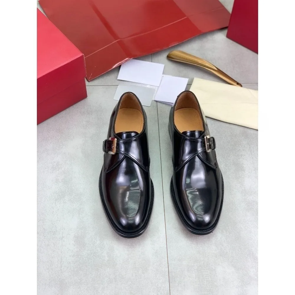 Элегантная деловая кожаная обувь для мужчин, официальная офисная одежда, классические модельные туфли, удобная профессиональная обувь, праздничные подарки
Элегантная деловая кожаная обувь для мужчин, официальная офисная одежда, классические модельные туфли, удобная профессиональная обувь, праздничные подарки