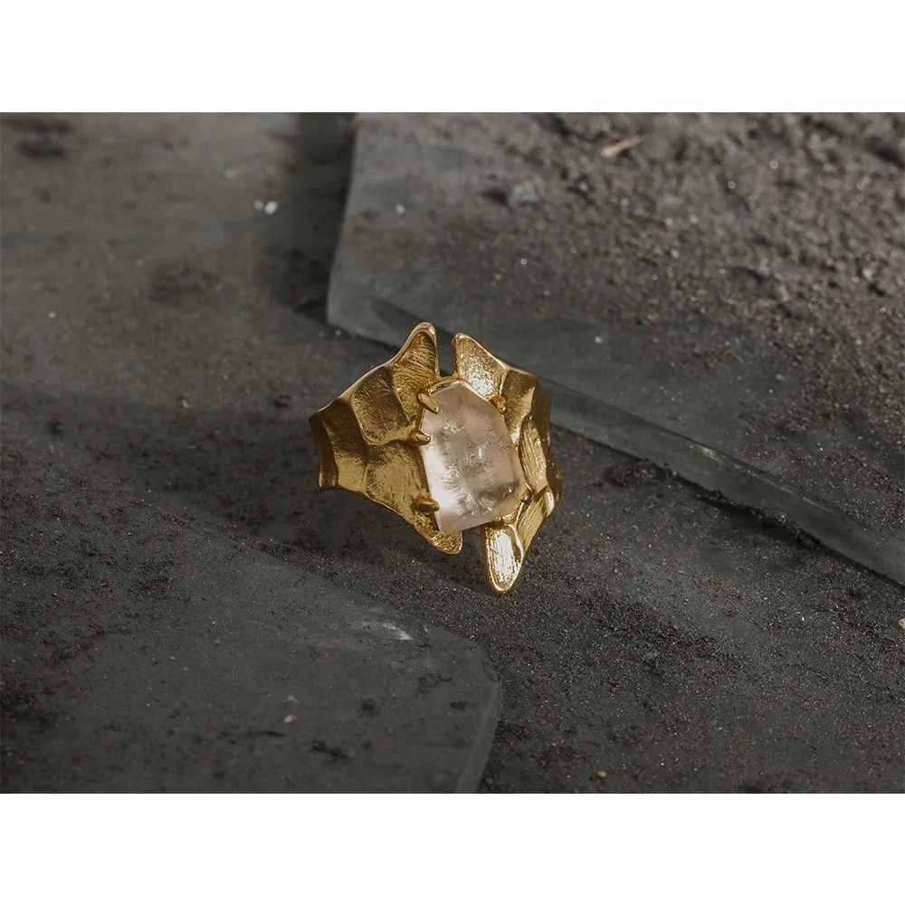 Brass With 18K Natural Crystal Rings Women Jewelry Punk Style Designer Club Cocktail Party Gown Amazing Trendy Boho Korean Japan
Brass With 18K Natural Crystal Rings Women Jewelry Punk Style Designer Club Cocktail Party Gown Amazing Trendy Boho Korean Japan