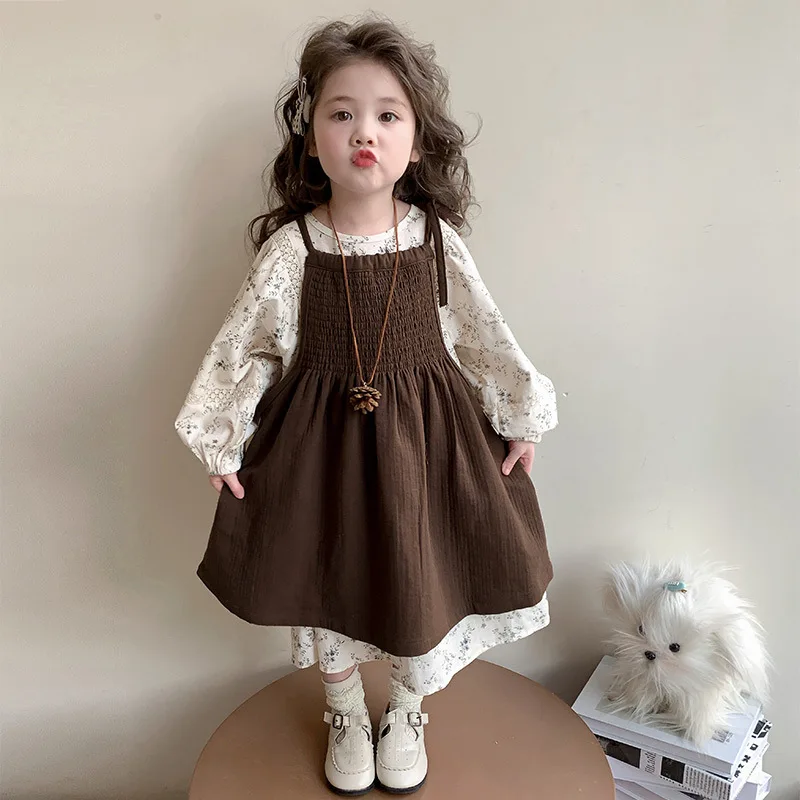 Girls Autumn Floral Suspender Dress Two-piece Set2025New stylish princess dress children's clothing wholesale 
Girls Autumn Floral Suspender Dress Two-piece Set2025New stylish princess dress children's clothing wholesale
