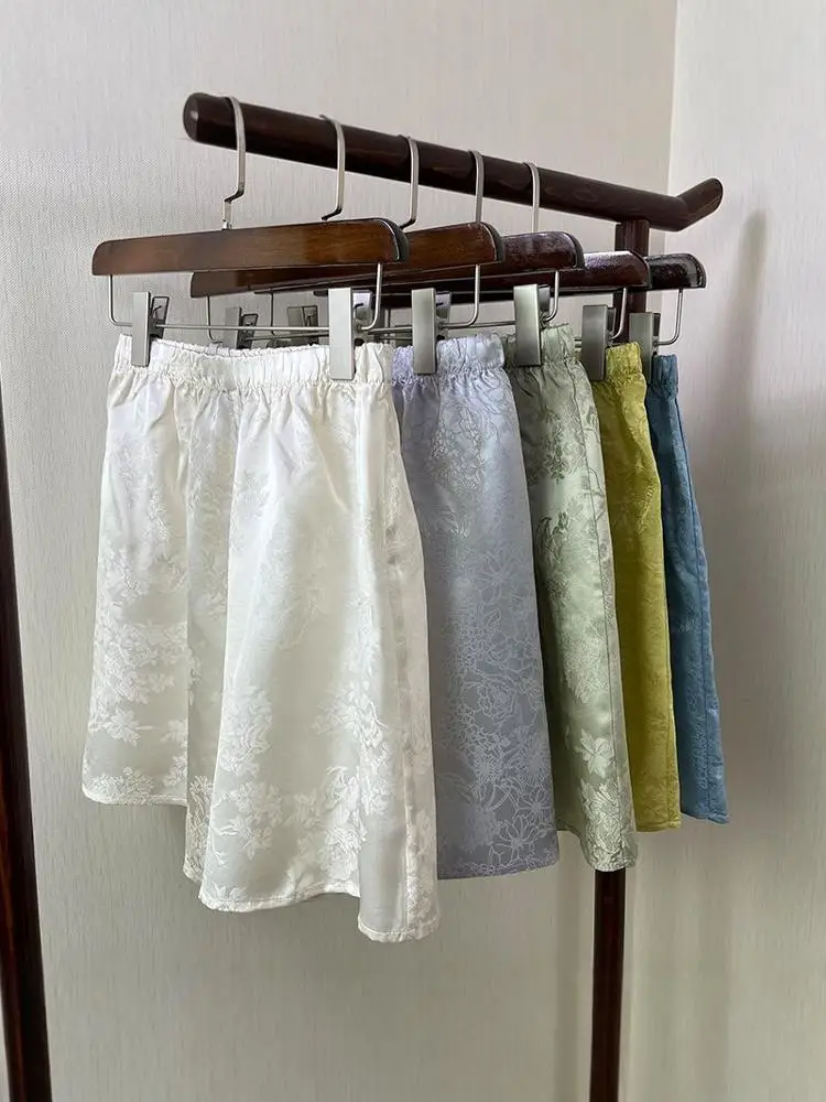 Fashion Casual Pantalones Aesthetic Plus Size Women’s Printing Trousers Summer Satin Imitation Silk Soft Shorts Pants A857
Fashion Casual Pantalones Aesthetic Plus Size Women’s Printing Trousers Summer Satin Imitation Silk Soft Shorts Pants A857