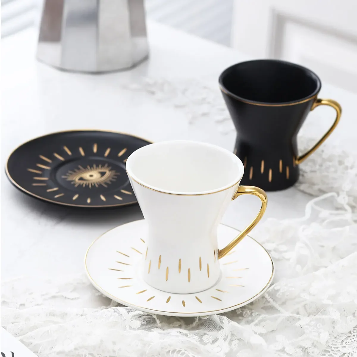 European and American style mugs couple creative ceramic mugs cute drinking cups women's home coffee milk teacup summer mugs
European and American style mugs couple creative ceramic mugs cute drinking cups women's home coffee milk teacup summer mugs