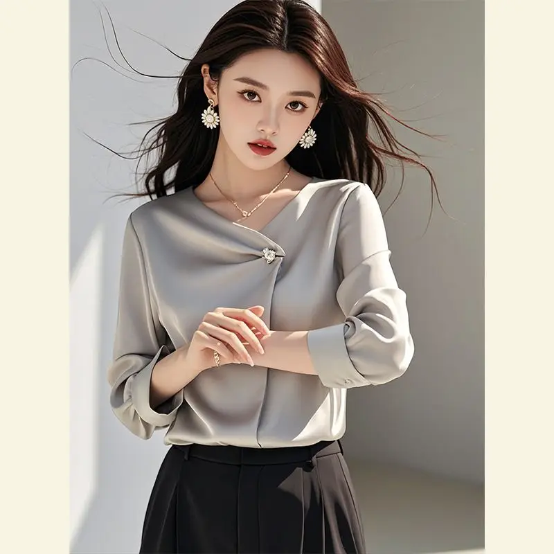 Ladies Temperament Buttons Solid Color Long Sleeve Shirts Spring Autumn Office Lady Simplicity Irregular V-neck Blouse Women
Ladies Temperament Buttons Solid Color Long Sleeve Shirts Spring Autumn Office Lady Simplicity Irregular V-neck Blouse Women