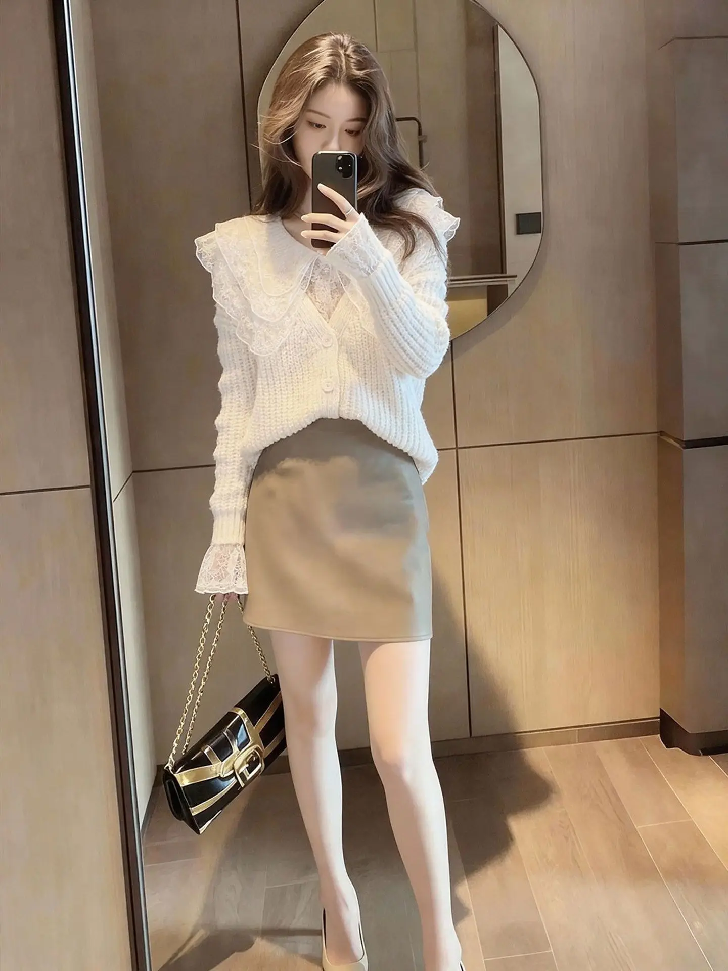 Зимний белый вязаный комплект, женский модный костюм из двух предметов, свободный крой, корейский повседневный длинный све, осень-зима
Зимний белый вязаный комплект, женский модный костюм из двух предметов, свободный крой, корейский повседневный длинный све, осень-зима