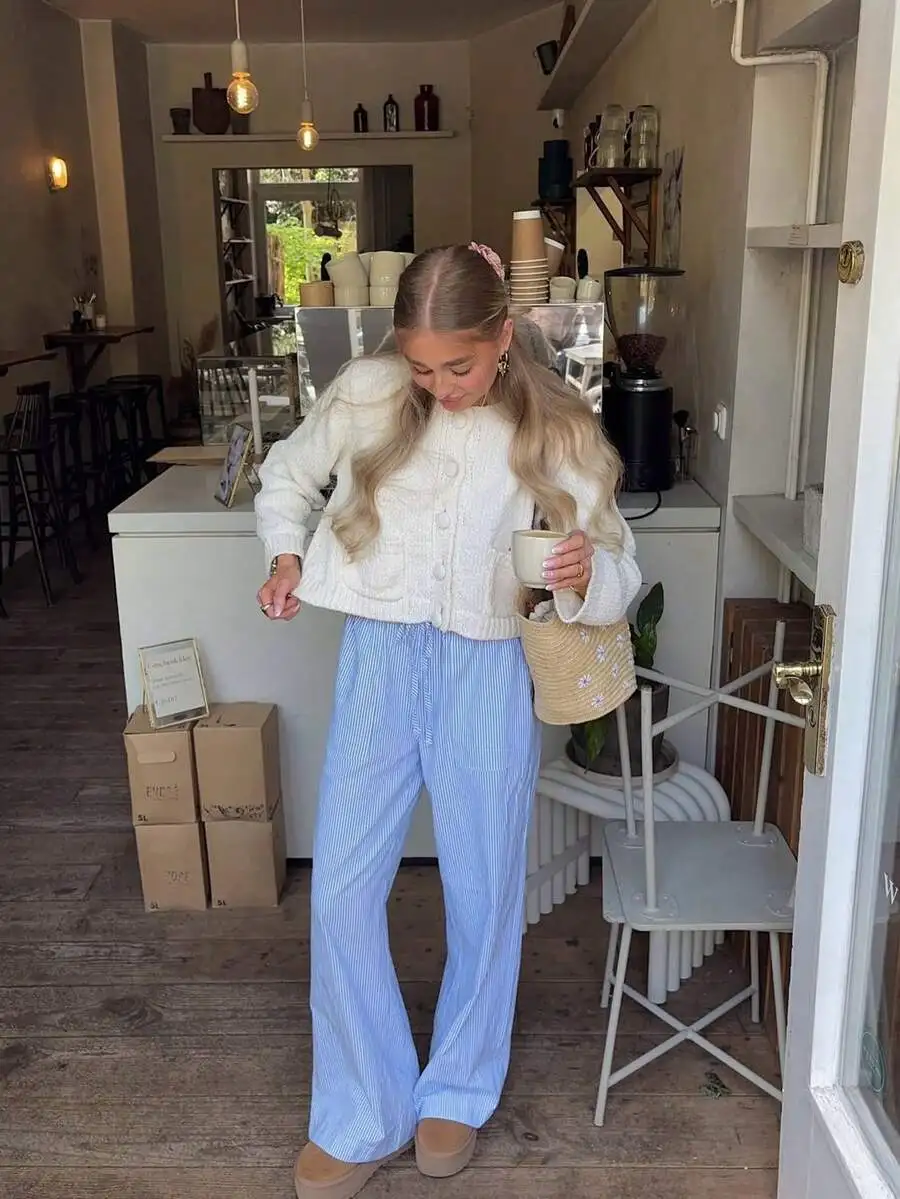 Womens Minimalist Long Sleeve Round Neck Loose Soft Knit Cardigan Sweater Casual Relaxed Daily Wear Spring Autumn Winter
Womens Minimalist Long Sleeve Round Neck Loose Soft Knit Cardigan Sweater Casual Relaxed Daily Wear Spring Autumn Winter