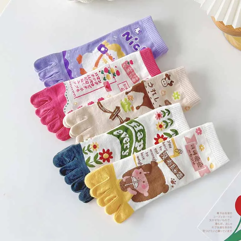Toe Socks For Women Spring Summer Cotton Cartoon Bear Five Finger Socks Funny Girl Cute Kawaii Sweat Style Middle Tube Crew Sock
Toe Socks For Women Spring Summer Cotton Cartoon Bear Five Finger Socks Funny Girl Cute Kawaii Sweat Style Middle Tube Crew Sock