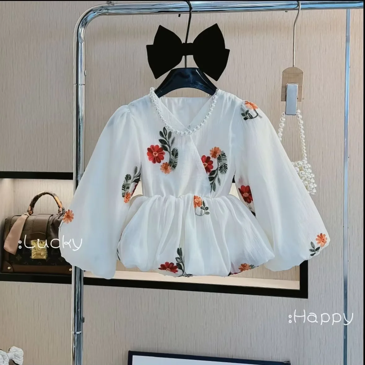 Girls Set Spring Autumn Fashionable Long Sleeve Floral V-Neck Shirt And Denim Pants Two-Piece Set Children's Clothing 2 3 5 7Y
Girls Set Spring Autumn Fashionable Long Sleeve Floral V-Neck Shirt And Denim Pants Two-Piece Set Children's Clothing 2 3 5 7Y