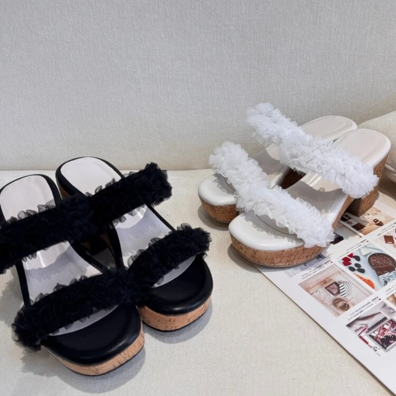 Japanese Fashion Versatile Sweet Lace Thick Heel Thick Sole Heightening Slippers Female Summer Daily One-word Women's Shoes
Japanese Fashion Versatile Sweet Lace Thick Heel Thick Sole Heightening Slippers Female Summer Daily One-word Women's Shoes