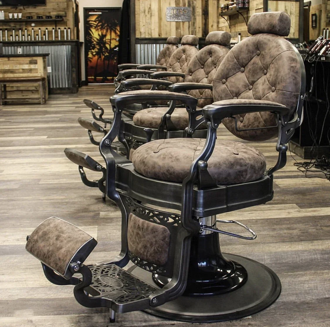 Beauty hair salon chair barber chair vintage pvc leather salon furniture barber chair wholesale price
Beauty hair salon chair barber chair vintage pvc leather salon furniture barber chair wholesale price