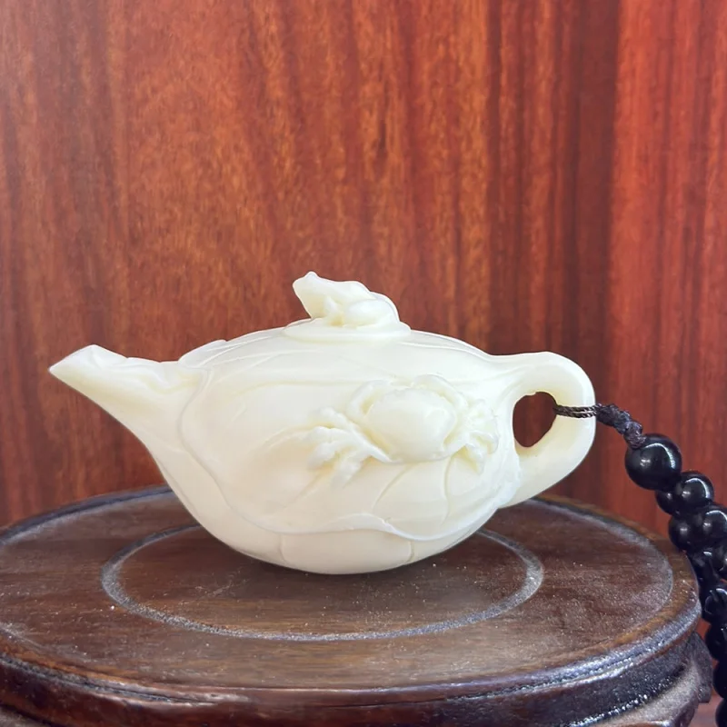 Ivory Nut Carved Lotus Leaf Crab Teapot7.7*4.5*4.2cmAgate Beads String Wooden Craftwork Hand Pieces
Ivory Nut Carved Lotus Leaf Crab Teapot7.7*4.5*4.2cmAgate Beads String Wooden Craftwork Hand Pieces