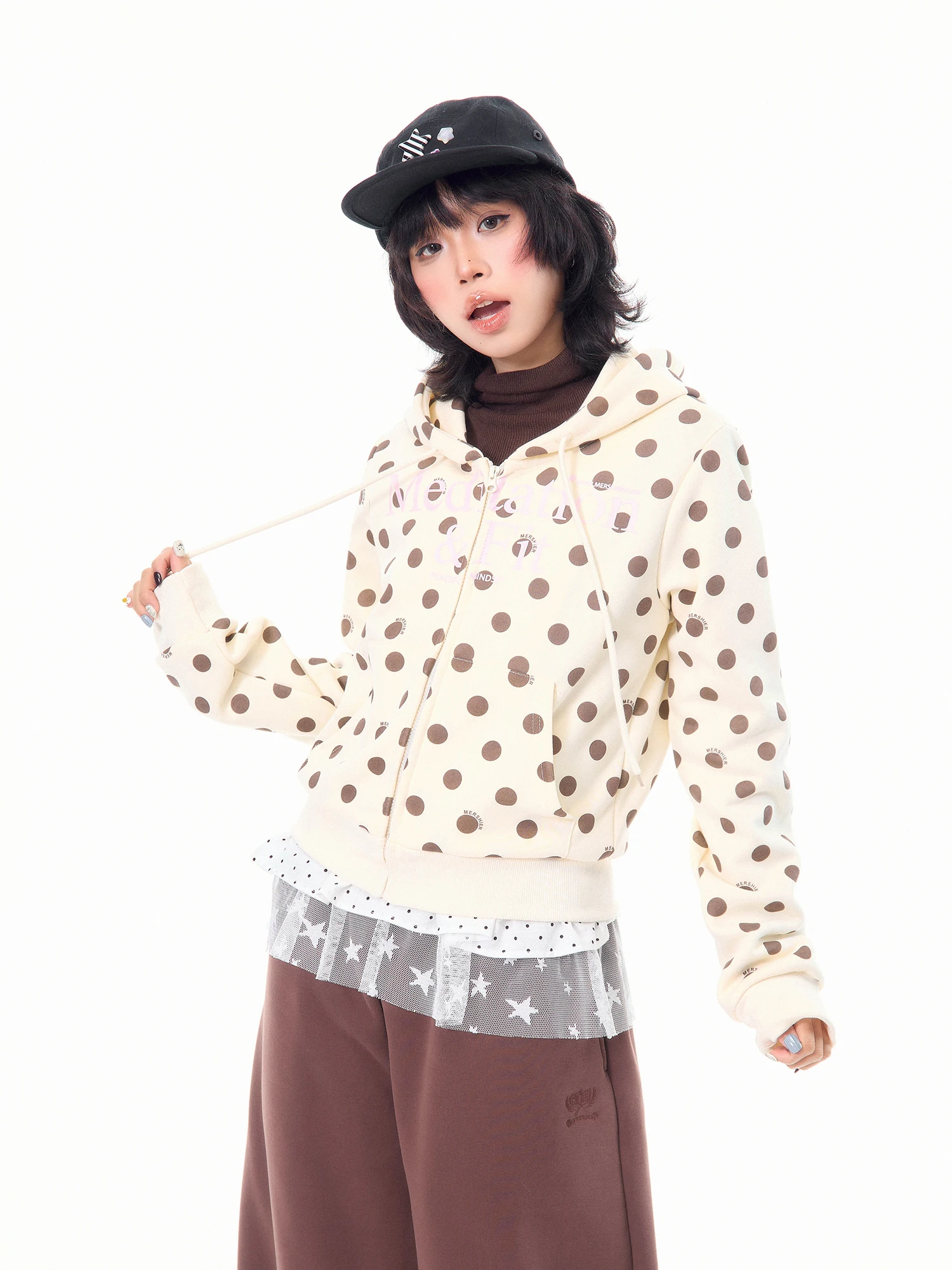 MKGO Korean Style Polka Dot Print Hoodie Short Sleeve Women's Casual Loose Fit Zipper Cardigan Jacket Spring Season
MKGO Korean Style Polka Dot Print Hoodie Short Sleeve Women's Casual Loose Fit Zipper Cardigan Jacket Spring Season