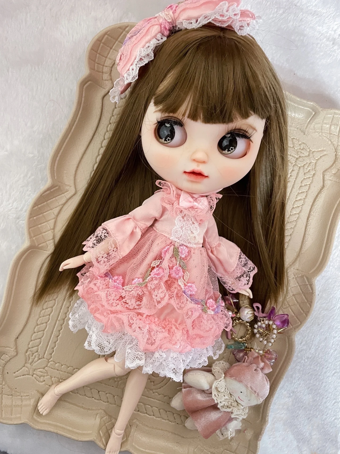 BJD Blythe Clothes Pink bow skirt dress Suit For 1/6 30cm Blythe Dolls (Fit for Pullip,Ob24, Licca)
BJD Blythe Clothes Pink bow skirt dress Suit For 1/6 30cm Blythe Dolls (Fit for Pullip,Ob24, Licca)