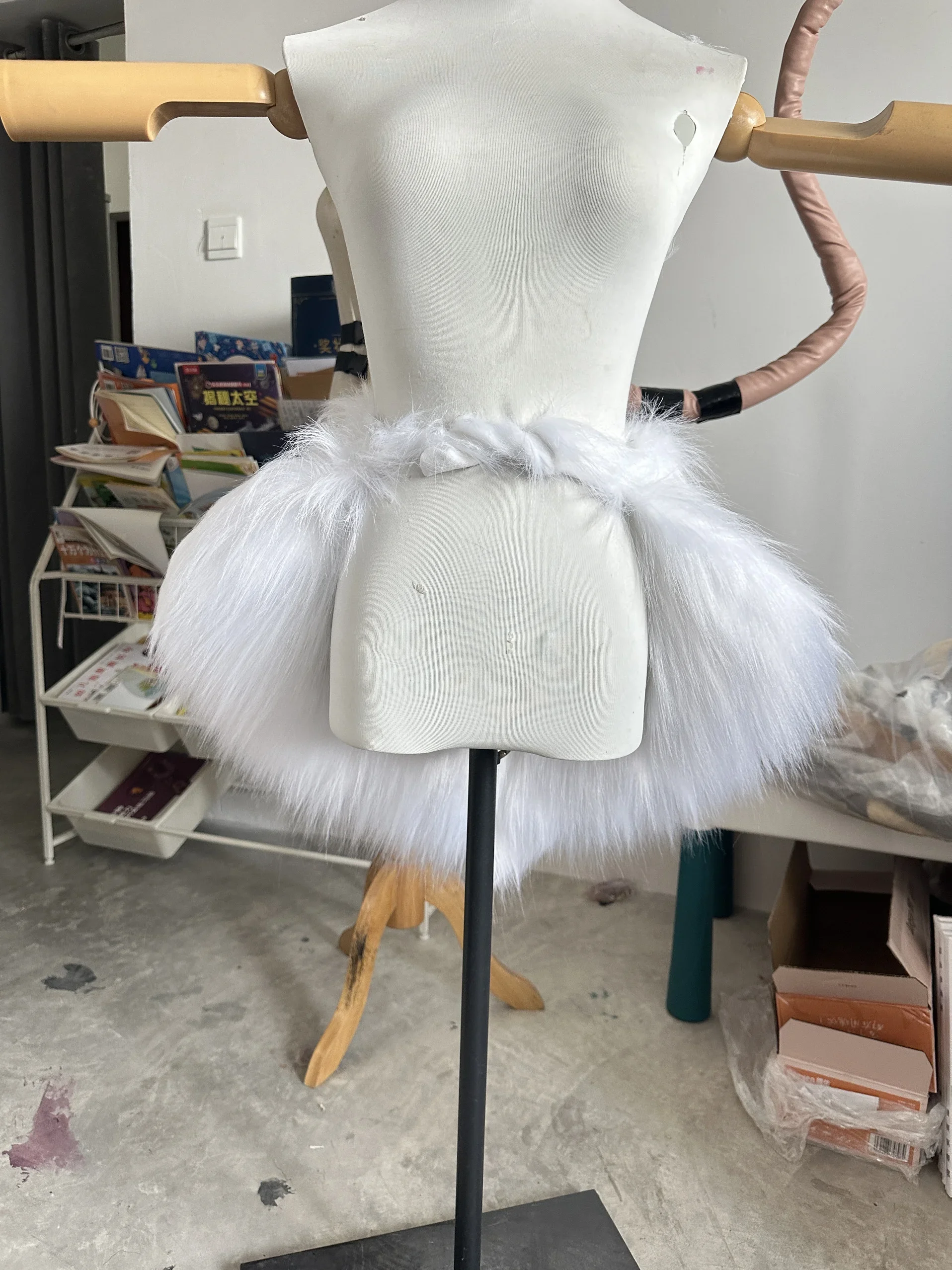Angel Dust Plush Skirt Plush Skirt Cosplay Props tail with heart Hazbin Hotel AD Costumes Accessories Halloween Christmas Party
Angel Dust Plush Skirt Plush Skirt Cosplay Props tail with heart Hazbin Hotel AD Costumes Accessories Halloween Christmas Party