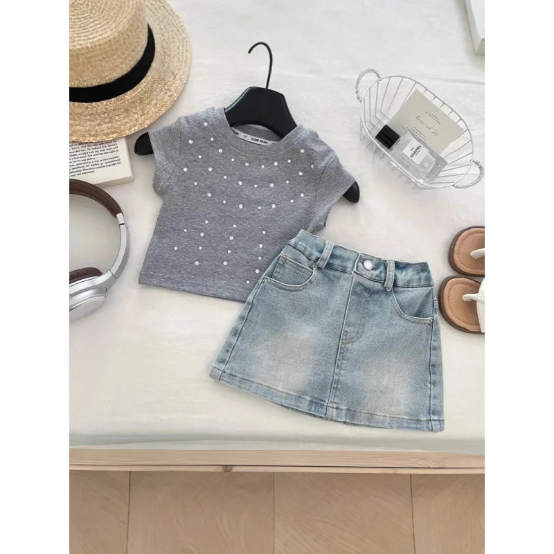 Children's Outfit Set Skirt New Summer Girl Baby Short Sleeve Shiny Rhinestone Round Neck Top+Denim Bodycon Two-Piece Set
Children's Outfit Set Skirt New Summer Girl Baby Short Sleeve Shiny Rhinestone Round Neck Top+Denim Bodycon Two-Piece Set