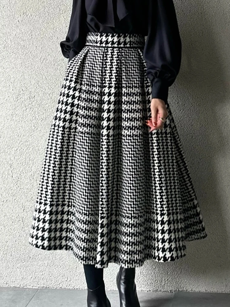 Tweed Skirts High Waist A-Line Plaid Skirt Autumn Winter 2024 New Skirts Female Zipper Long Skirt
Tweed Skirts High Waist A-Line Plaid Skirt Autumn Winter 2024 New Skirts Female Zipper Long Skirt