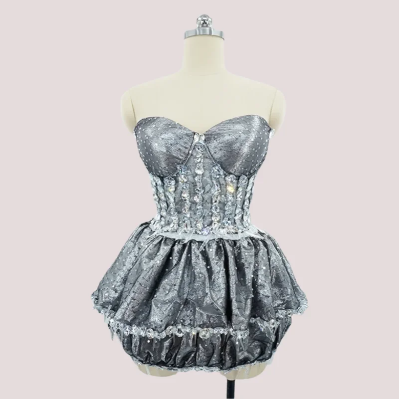 gogoLuxury Piece Dress Sexy Grey Crystal Sets Top And Skirt Performance Party Birthday Drag Queen Leotard Pole Dance Outfits 
gogoLuxury Piece Dress Sexy Grey Crystal Sets Top And Skirt Performance Party Birthday Drag Queen Leotard Pole Dance Outfits