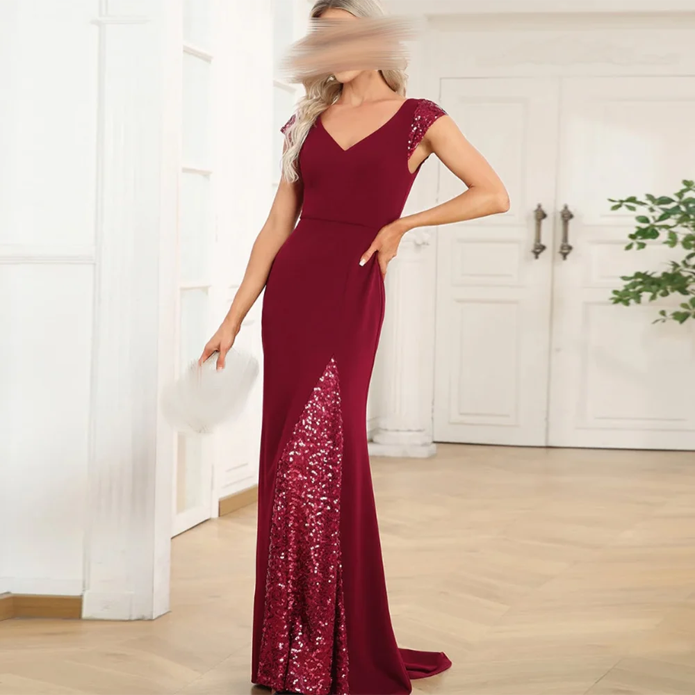 Customized Modern V-Neck Long Evening Dress Backless Sleeveless Sequined Sweep Train Prom Gown Simple Floor-Length Party Dress
Customized Modern V-Neck Long Evening Dress Backless Sleeveless Sequined Sweep Train Prom Gown Simple Floor-Length Party Dress