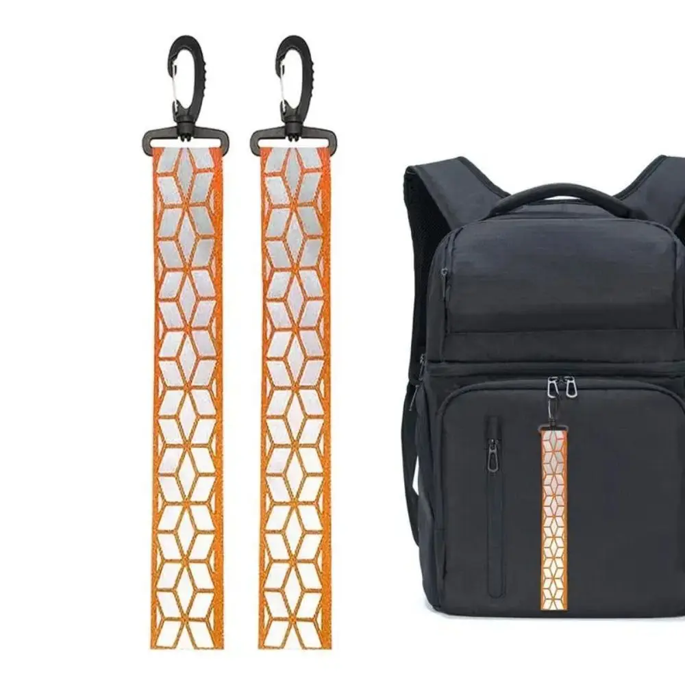 Reflective Effect Safety Reflector Pendant Multi-functional Lightweight Reflective Backpack Pendant Bright Colors Powerful 
Reflective Effect Safety Reflector Pendant Multi-functional Lightweight Reflective Backpack Pendant Bright Colors Powerful