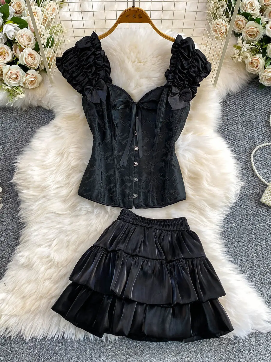 Women Black Skirt Sets Two Piece Set Vintage Elegant Off Shoulder Ruffled V-Neck Bow Cami Top Puff Skirt Outfit for Women Summer
Women Black Skirt Sets Two Piece Set Vintage Elegant Off Shoulder Ruffled V-Neck Bow Cami Top Puff Skirt Outfit for Women Summer