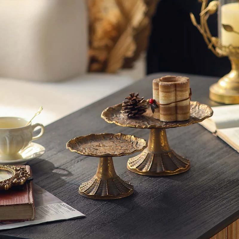 Железный золотой поднос с фруктами в китайском стиле, тарелка для закусок в стиле дзен, подставка для десерта, винтажная металлическая подставка для дисплея, элитный домашний декор, реквизит для фотосъемки
Железный золотой поднос с фруктами в китайском стиле, тарелка для закусок в стиле дзен, подставка для десерта, винтажная металлическая подставка для дисплея, элитный домашний декор, реквизит для фотосъемки