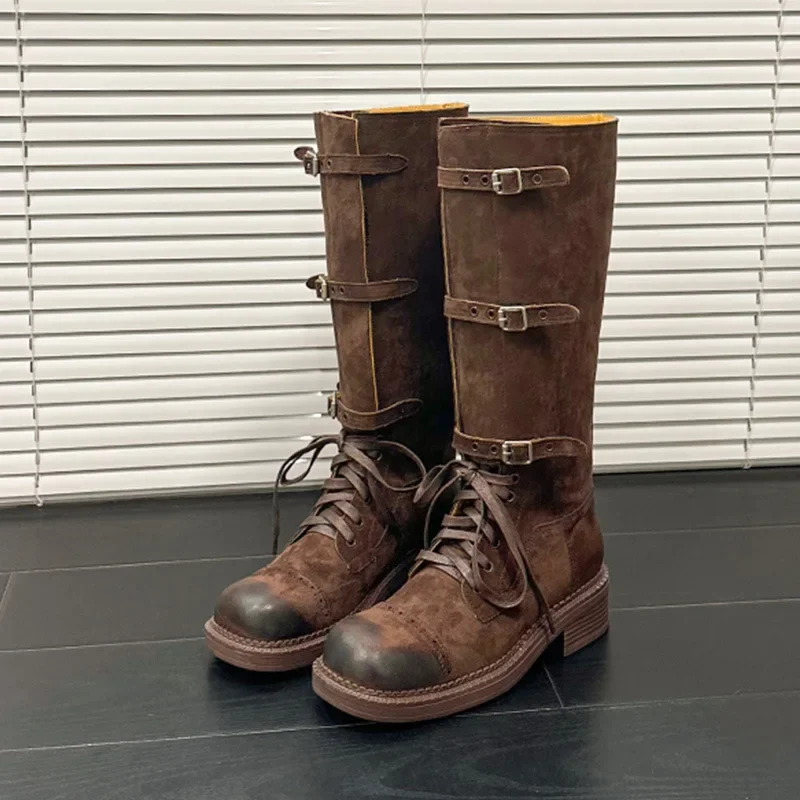 Женские рыцарские сапоги на платформе со шнуровкой, модные сапоги до колена с круглым носком и пряжкой на массивном каблуке, модные мотоциклетные ботинки
Женские рыцарские сапоги на платформе со шнуровкой, модные сапоги до колена с круглым носком и пряжкой на массивном каблуке, модные мотоциклетные ботинки