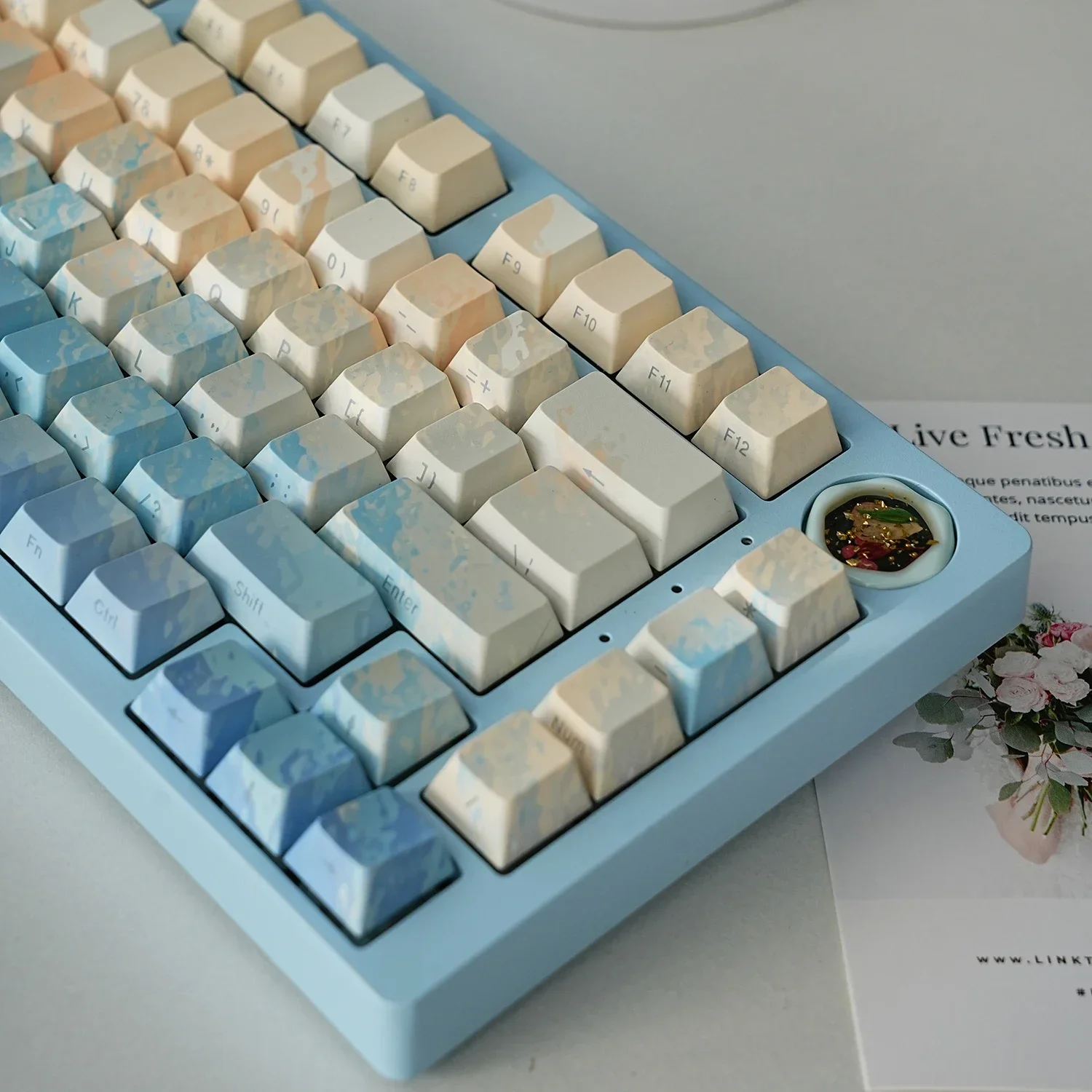 Biwen Shuixing original side engraved PBT keycap hot sublimation full set suitable for mechanical keyboard DIY
Biwen Shuixing original side engraved PBT keycap hot sublimation full set suitable for mechanical keyboard DIY