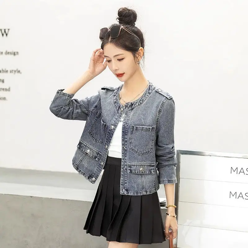 Short Denim Jacket 2023 Spring And Autumn New O-Neck Long Sleeve Fashion Coat Versatile Loose Top Women Jeans Jaqueta Z2261
Short Denim Jacket 2023 Spring And Autumn New O-Neck Long Sleeve Fashion Coat Versatile Loose Top Women Jeans Jaqueta Z2261