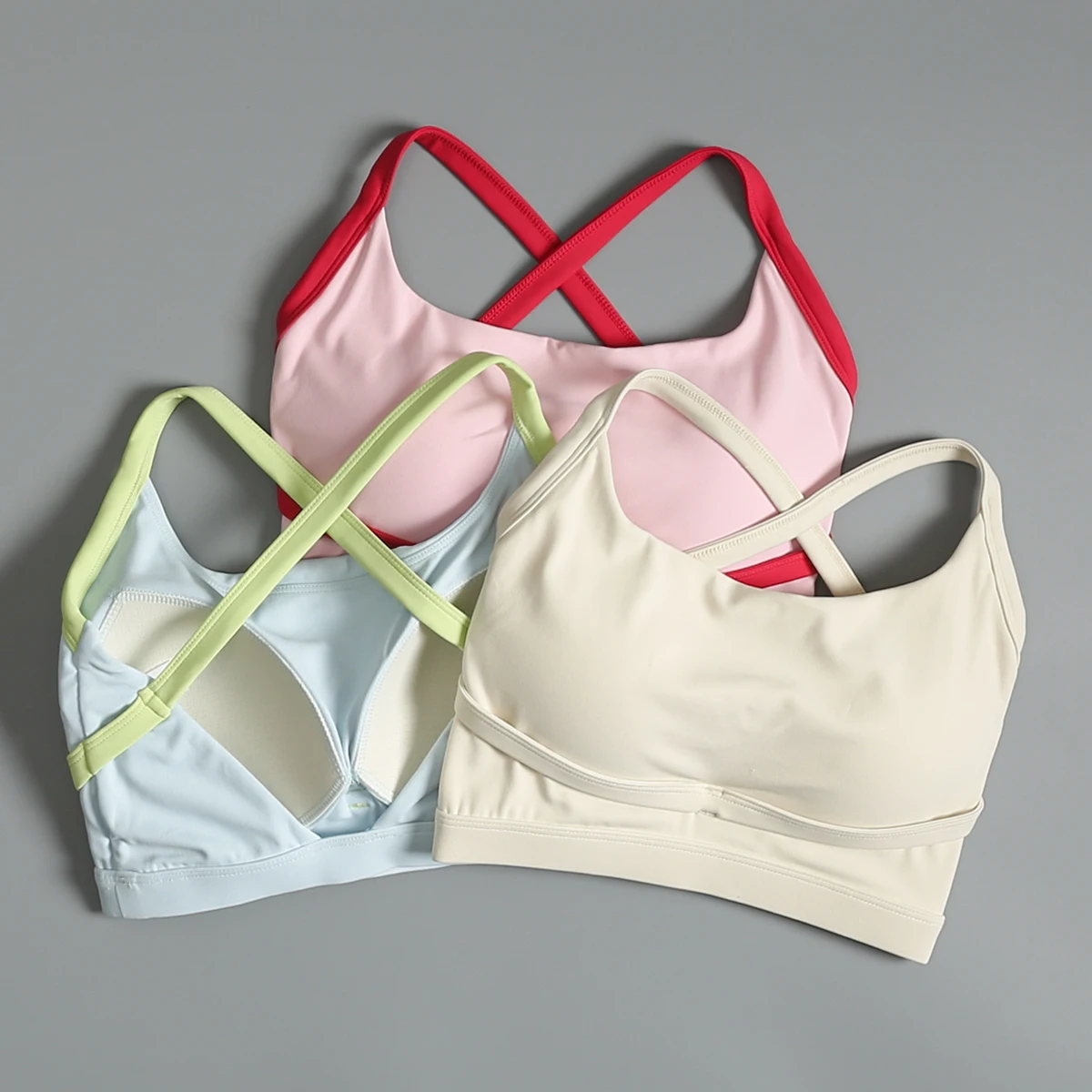 Sports lingerie women's summer one-piece running shock-proof yoga bra fashion contrasting color fitness training vest wear
Sports lingerie women's summer one-piece running shock-proof yoga bra fashion contrasting color fitness training vest wear