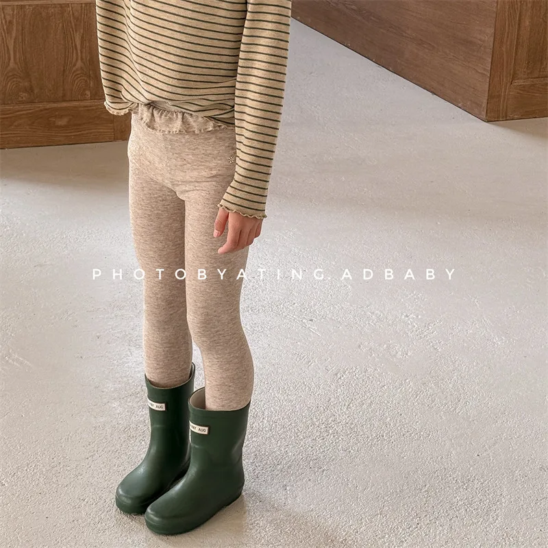 2025 Autumn New Children Cotton Leggings Girls Flower Embroidery Lace Leggings Toddler Baby Tight Trousers Kids Casual Pants
2025 Autumn New Children Cotton Leggings Girls Flower Embroidery Lace Leggings Toddler Baby Tight Trousers Kids Casual Pants