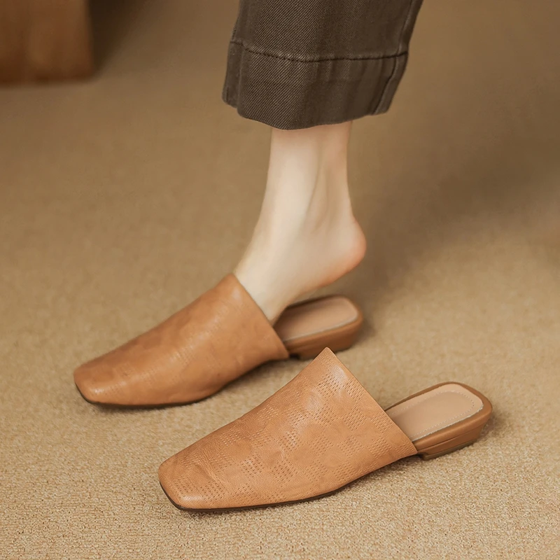 Women's new summer genuine leather sheepskin low heel large size comfortable toe cover Mueller shoes fashion slippers
Women's new summer genuine leather sheepskin low heel large size comfortable toe cover Mueller shoes fashion slippers