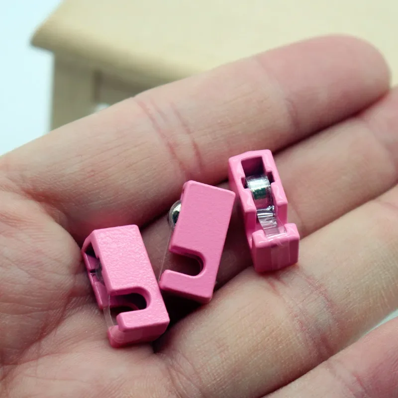 Dollhouse Gummed Paper Cutter Mini Doll Accessories Miniature 1:12 1:6 Study Stationery Toys Model Decoration Home Decor
Dollhouse Gummed Paper Cutter Mini Doll Accessories Miniature 1:12 1:6 Study Stationery Toys Model Decoration Home Decor