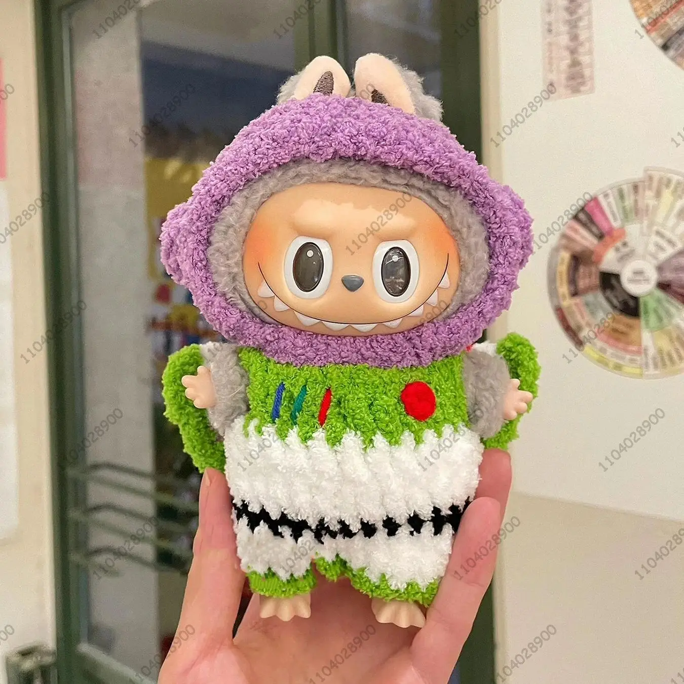 Labubu The Monsters Toy Story Buzz Lightyear Woody Costume Doll Clothes 1:1 Original Replica Vinyl Doll Action Figure Bag Charm
Labubu The Monsters Toy Story Buzz Lightyear Woody Costume Doll Clothes 1:1 Original Replica Vinyl Doll Action Figure Bag Charm